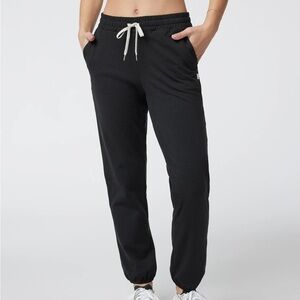 Vuori Women's Granite Black Jogger Performance Pants, Size XS *New With Tags*